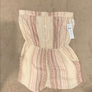 NWT O’NEILL ROMPER